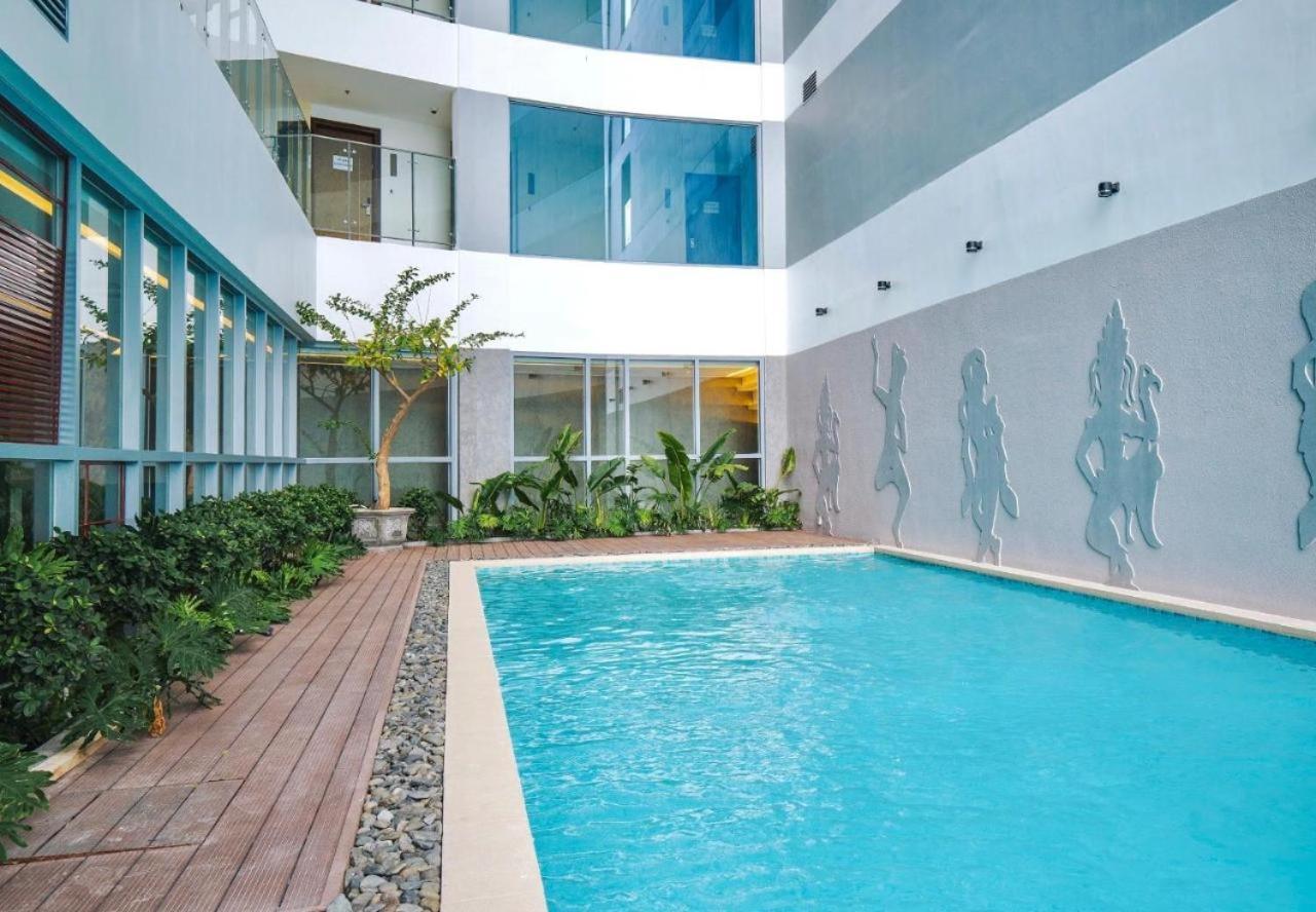 Panorama Sky Blue Nha Trang Aparthotel Exterior photo