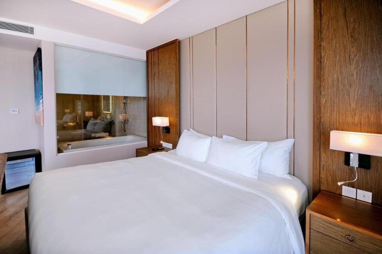 Panorama Sky Blue Nha Trang Aparthotel Exterior photo