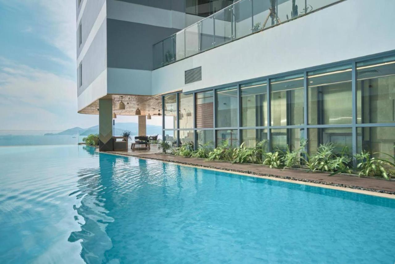 Panorama Sky Blue Nha Trang Aparthotel Exterior photo